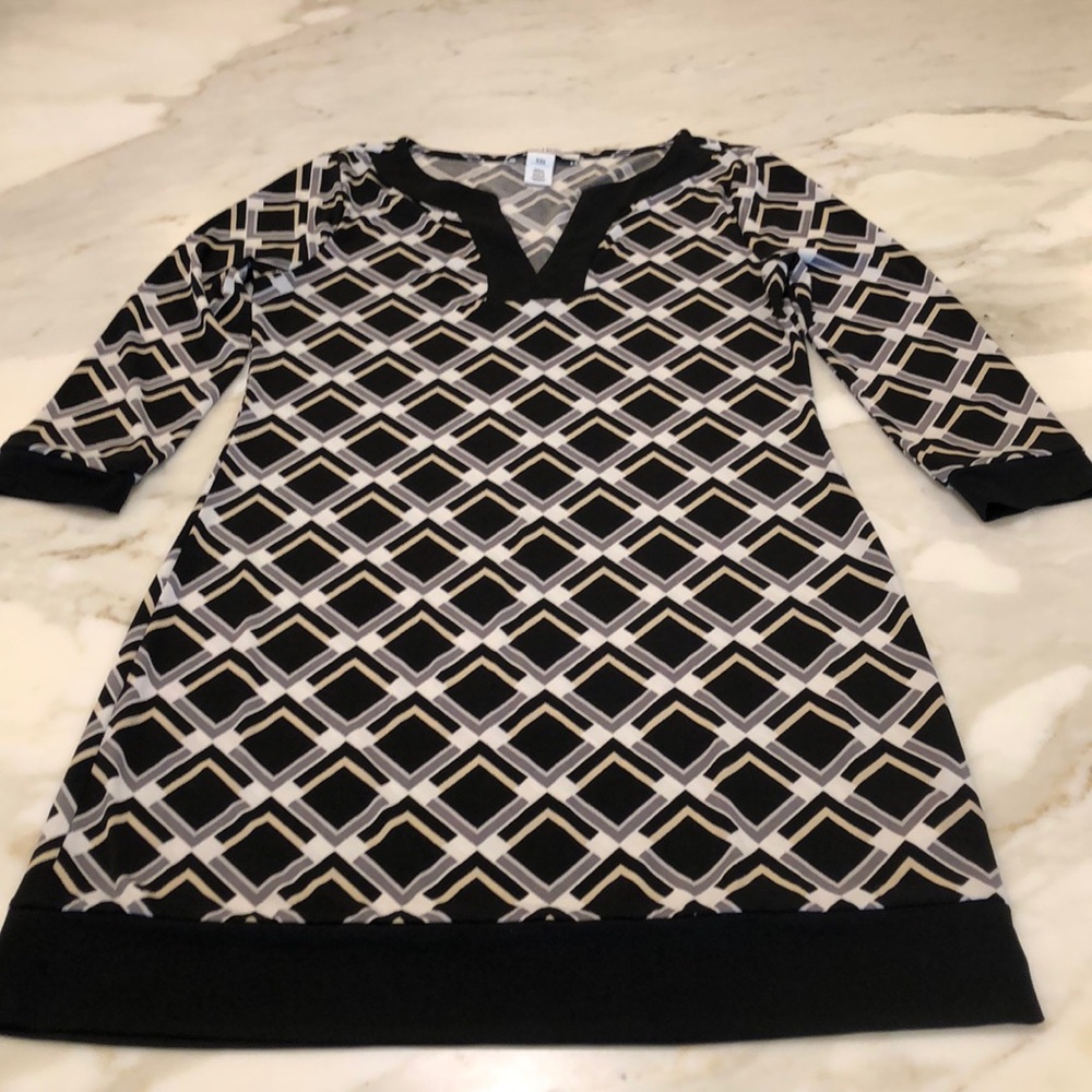 White House Black Market Geometric Design Tunic